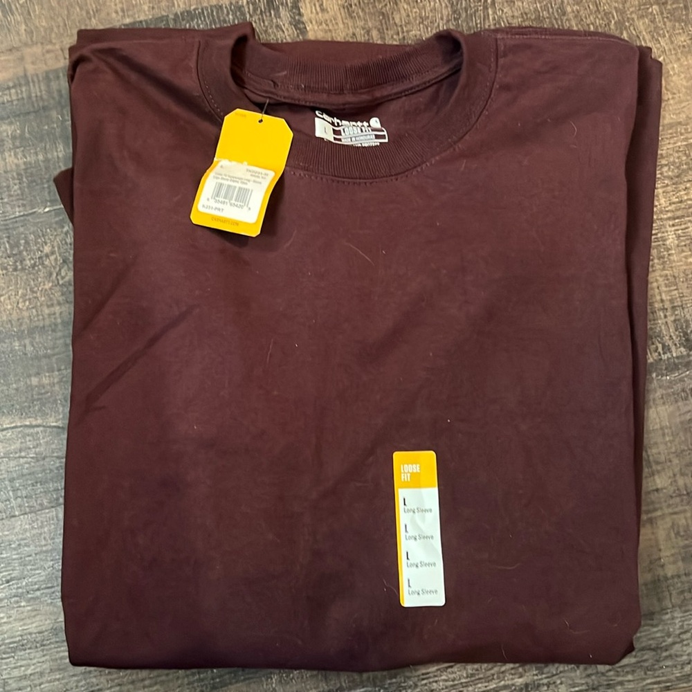 Carhartt long sleeve - men’s - size L - loose fit - nwt